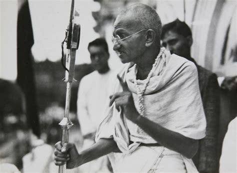 Satyagrahas MotSaltlagen; En kraftfull kamp för indiernas frihet och rättvisa under ledning av Mahatma Gandhi